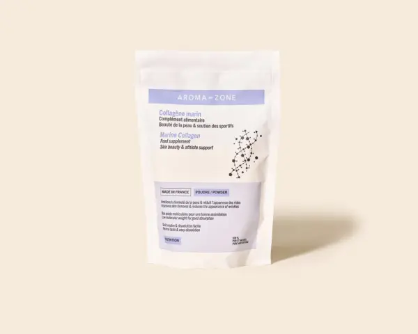 Un sachet de "Collagène marin" Aroma-Zone, un complément alimentaire pour la beauté de la peau et le soutien des sportifs.