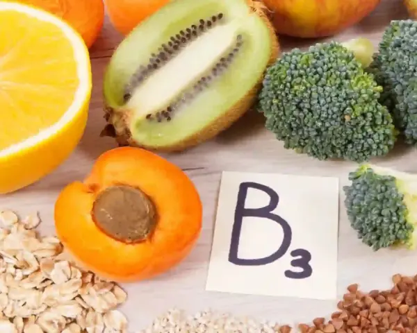 Fruits, légumes et céréales, sources de vitamine B3, pour des bienfaits sur la santé.
